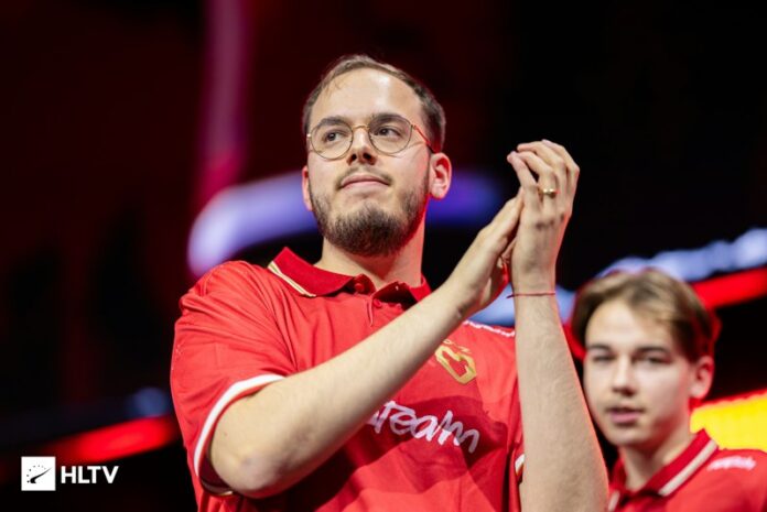 mouz-furiayi-2-0-gecerek-epl-s24-yari-finaline MOUZ FURIA'yı 2-0 Geçerek EPL S24 Yarı Finaline Yükseldi