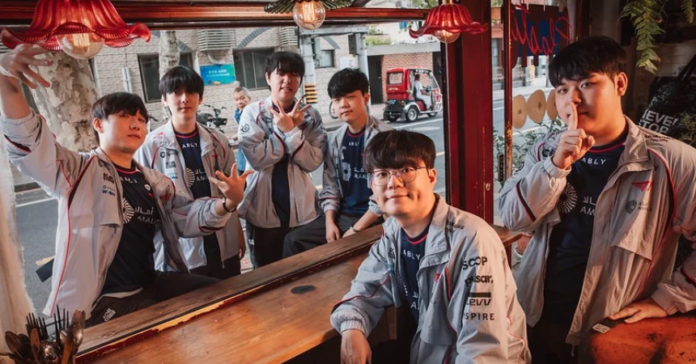 T1 Paper Rex'i 2-1 Mağlup Etti: Champions Shanghai